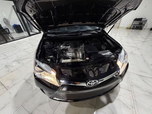 Used 2017 Toyota Camry LE FWD image 4