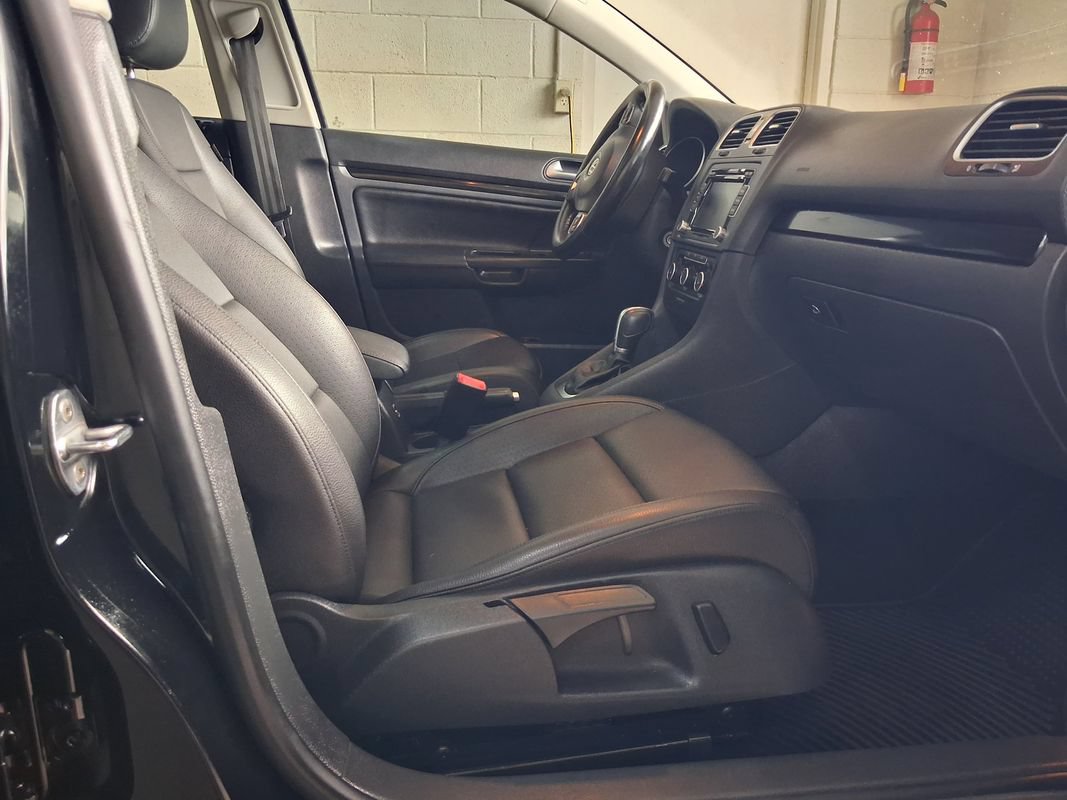 Used 2013 Volkswagen Jetta SE FWD image 18