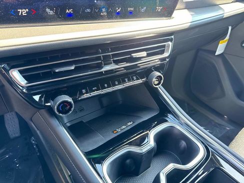 New 2026 Chevrolet Traverse LT w/ Driver Confidence Package image 26