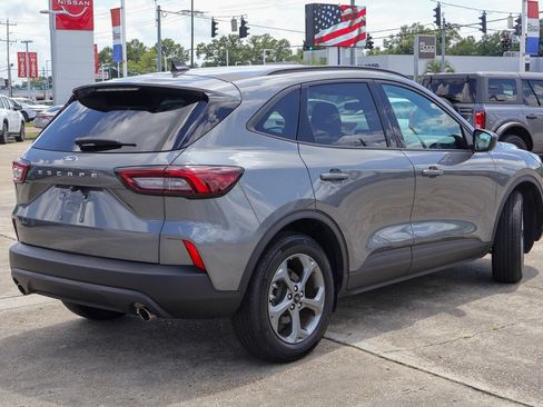 Used 2025 Ford Escape ST-Line FWD image 20