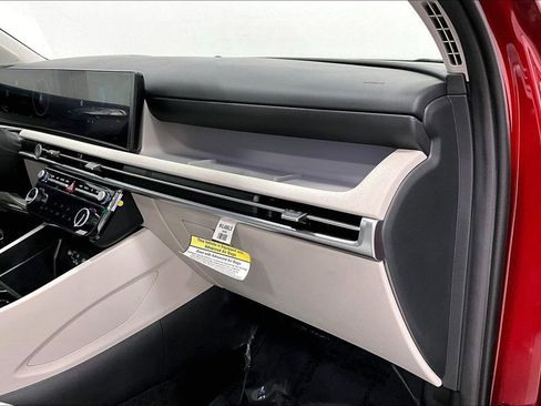 Used 2025 Hyundai Tucson SEL FWD image 19