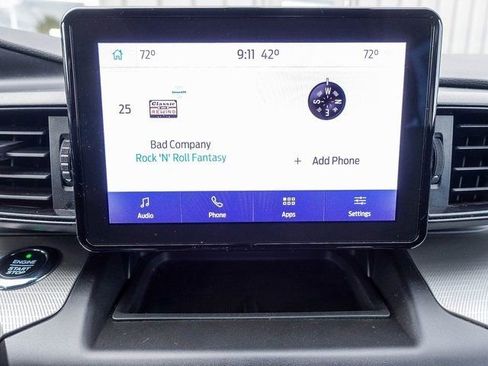 Used 2020 Ford Explorer XLT w/ Comfort Package image 18