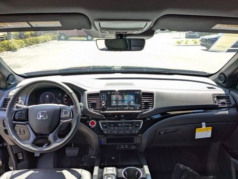 New 2026 Honda Ridgeline Black Edition image 10