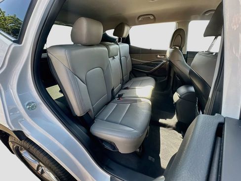 Used 2018 Hyundai Santa Fe Sport FWD image 25