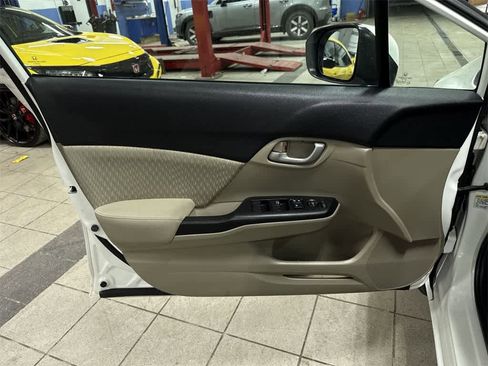 Used 2015 Honda Civic SE image 27