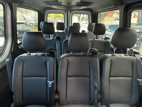 Used 2022 Mercedes-Benz Sprinter 2500 image 13