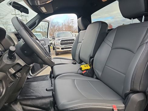 New 2024 RAM 4500 Tradesman image 17