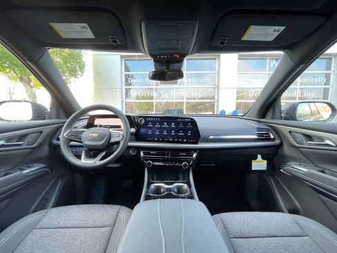 New 2026 Chevrolet Traverse LT image 30