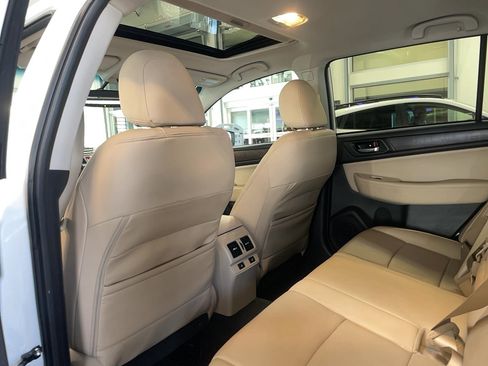 Used 2015 Subaru Outback 3.6R Limited image 7