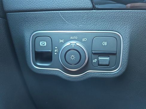Used 2025 Mercedes-Benz GLA 35 AMG 4MATIC image 24