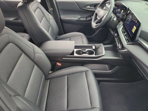 Used 2025 Chevrolet Equinox LT w/ Convenience Package II FWD image 15