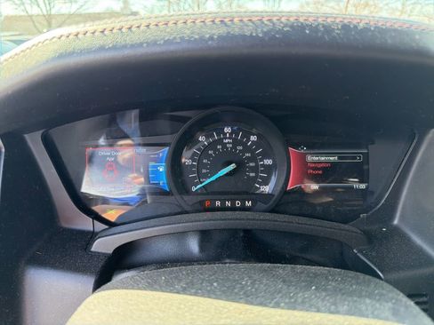 Used 2015 Ford Expedition Platinum image 9