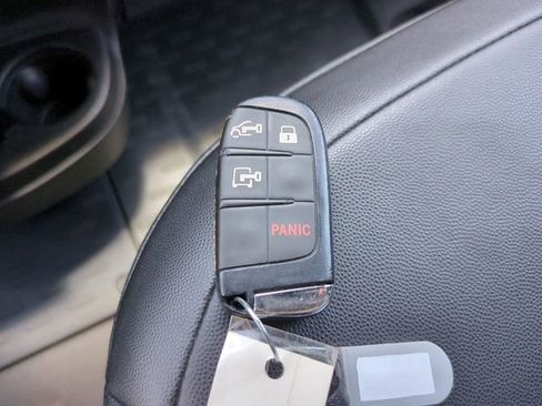 Used 2023 RAM ProMaster 2500 FWD image 26