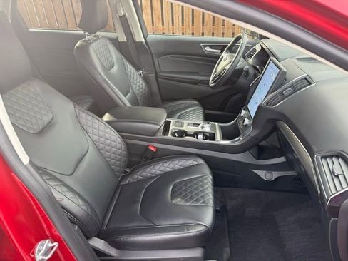 Used 2024 Ford Edge Titanium w/ Equipment Group 301A image 10