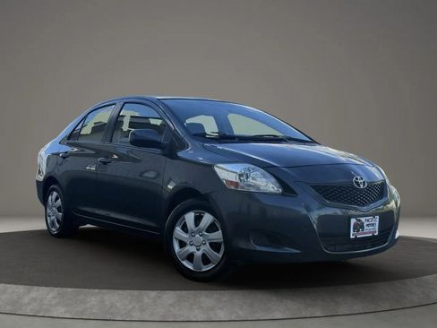 Used 2012 Toyota Yaris Sedan FWD image 3