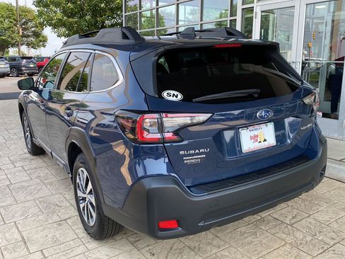Used 2024 Subaru Outback Premium AWD/4WD image 5