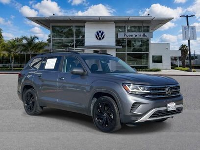 Used 2022 Volkswagen Atlas SE w/ Panoramic Sunroof Package