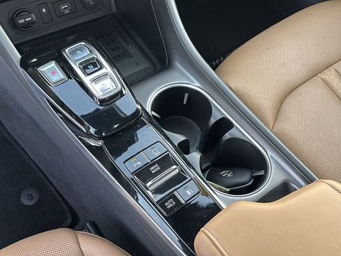 Used 2021 Hyundai Sonata Limited image 21