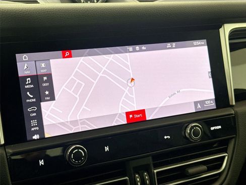 Used 2024 Porsche Macan Turbo image 23