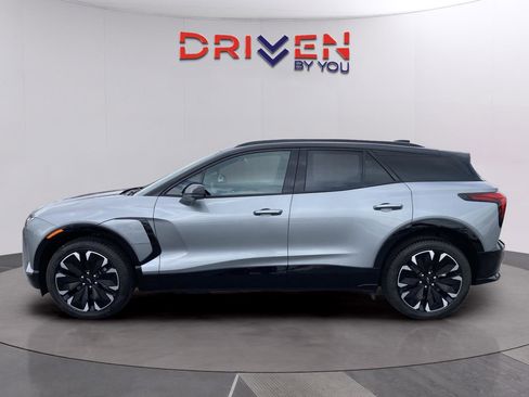 New 2026 Chevrolet Blazer EV RS image 2