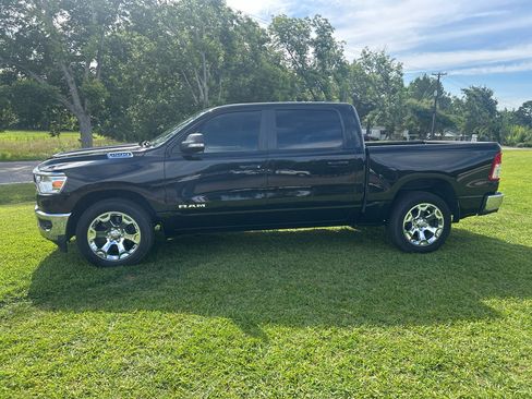 Used 2021 RAM 1500 Big Horn RWD image 9