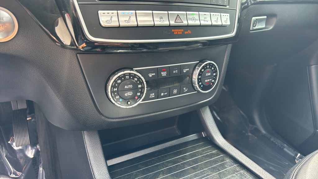 Used 2017 Mercedes-Benz GLS 550 4MATIC image 27
