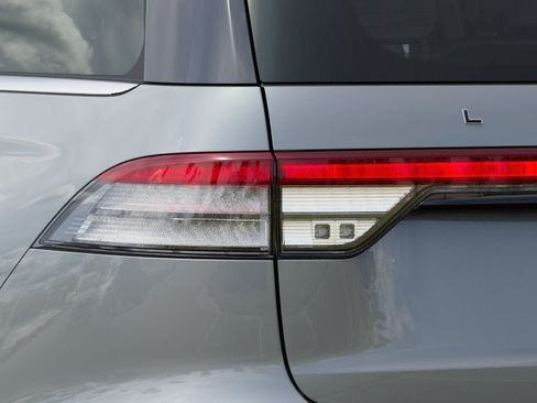 New 2027 Lincoln Aviator Black Label AWD/4WD image 21