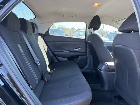 Used 2023 Hyundai Elantra SEL image 16