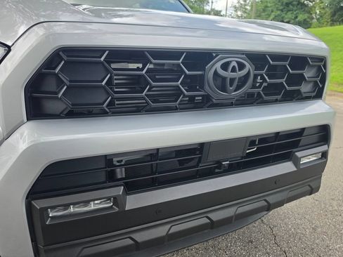 Used 2025 Toyota 4Runner TRD Off-Road AWD/4WD image 13
