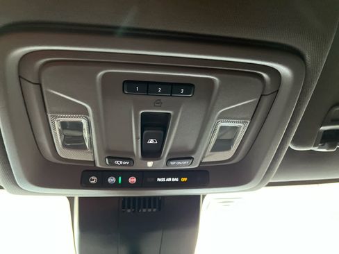 Used 2022 Chevrolet Silverado 1500 LT Trail Boss w/ LT Trail Boss Premium Package image 23