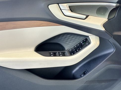 Used 2025 Audi A5 2.0T Prestige w/ 19" Wheel Package image 16