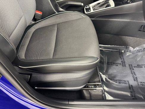 Used 2024 Hyundai Venue Limited FWD image 33