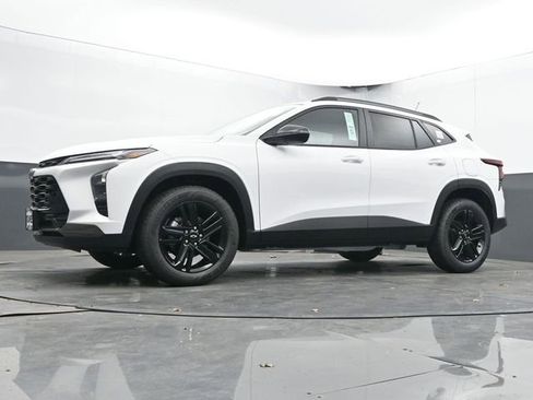 New 2026 Chevrolet Trax ACTIV FWD image 43