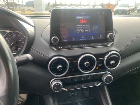 Used 2022 Nissan Sentra SV image 13