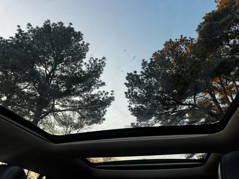 Used 2013 Ford Edge SEL image 18