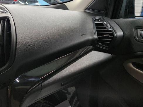 Used 2019 Ford Escape SEL image 35