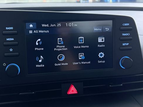 Used 2025 Hyundai Elantra Sport image 20