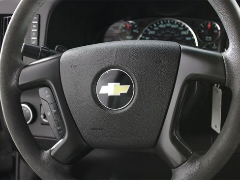 Used 2010 Chevrolet Express 3500 LT w/ LT Preferred Equipment Group image 22