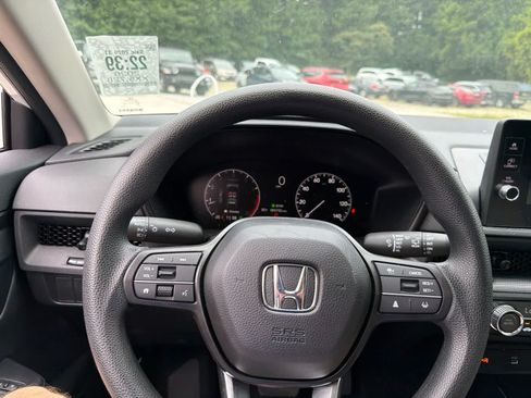 Used 2026 Honda CR-V LX image 23