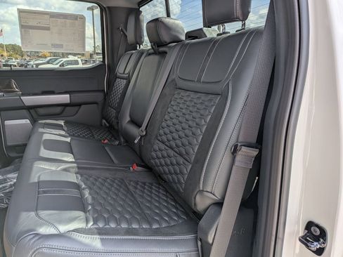 New 2026 Ford F250 Lariat w/ Black Appearance Package image 15