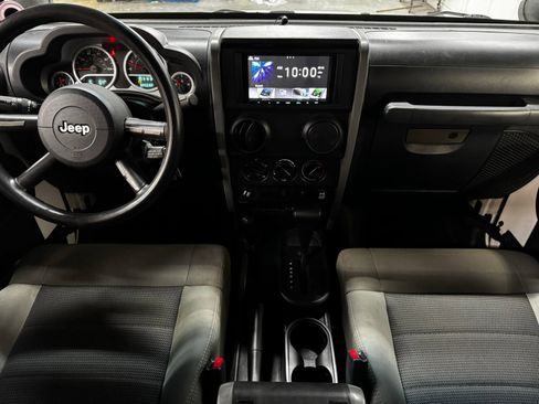 Used 2010 Jeep Wrangler Unlimited Sport AWD/4WD image 14