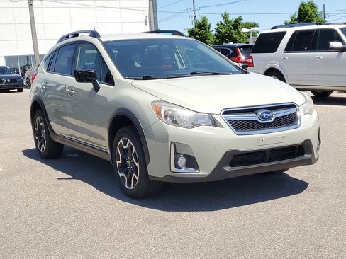 Used 2016 Subaru Crosstrek 2.0i Premium AWD/4WD image 4