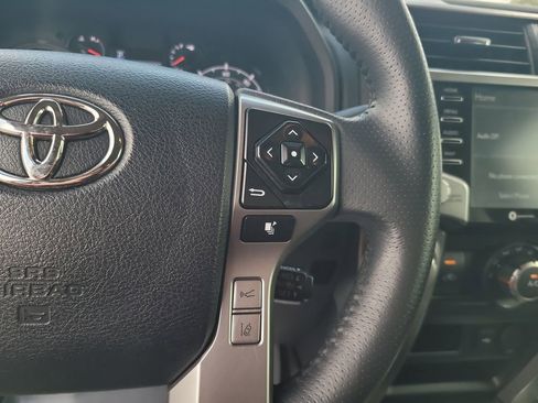 Used 2022 Toyota 4Runner SR5 Premium AWD/4WD image 15