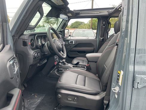 New 2026 Jeep Wrangler Unlimited Rubicon image 10