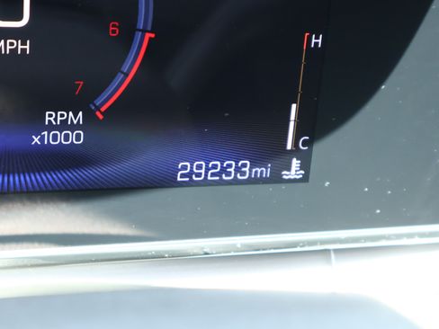 Used 2025 Chevrolet Trax LT FWD image 4