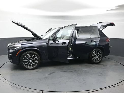 Used 2022 BMW X5 xDrive40i w/ M Sport Package AWD/4WD image 47