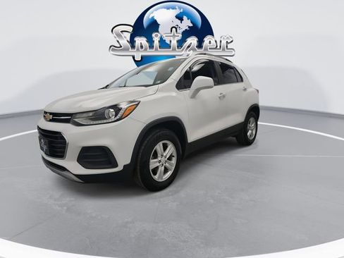Used 2018 Chevrolet Trax LT w/ LT Convenience Package image 6