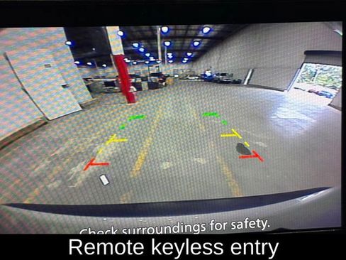 Used 2023 Nissan Rogue SV image 8