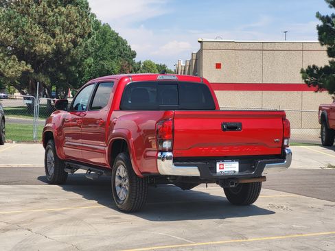 Certified 2019 Toyota Tacoma SR5 RWD image 3