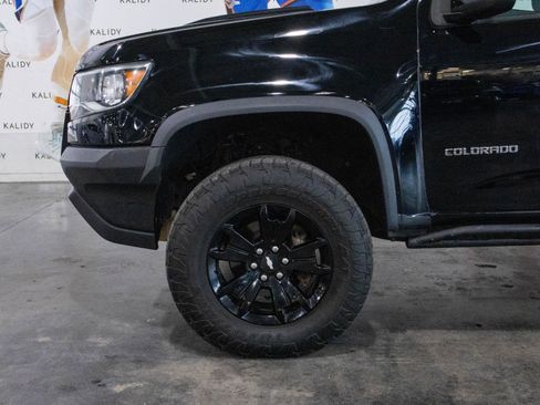 Used 2018 Chevrolet Colorado ZR2 w/ ZR2 Midnight Special Edition image 14